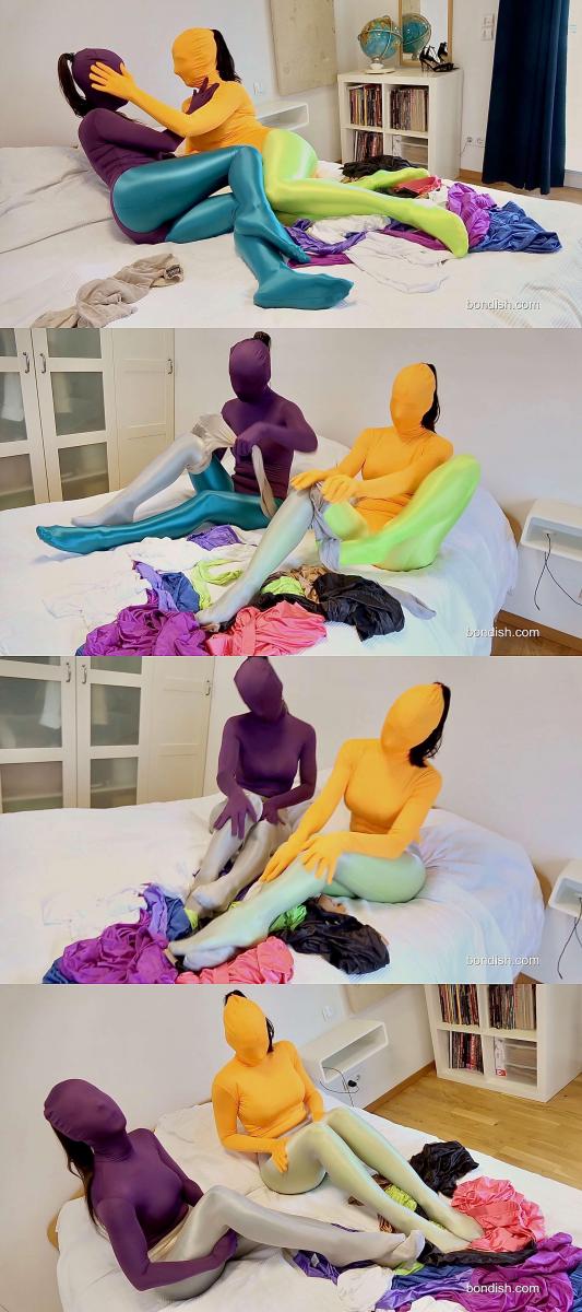 LESBIAN ZENTAI &amp; PANTYHOSE LAYERING GAMES 两个恋物女，都穿着光泽袜和体操服。<br>两个人把腿叠在一起来回摩擦抚摸，纵享丝滑。<br>随后俩人又一起各自穿上一条银色油亮舍宾袜，简直是滑上加滑呀~~~