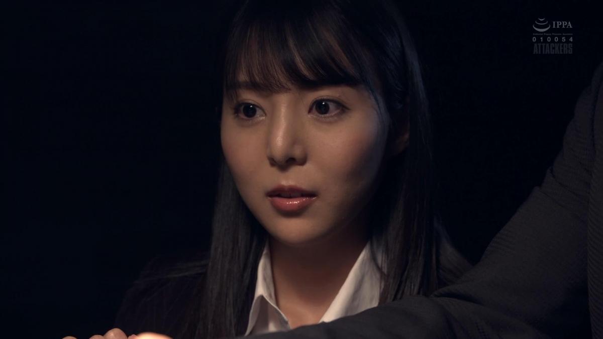 【ＨＡＰＰＹキャンペーン】DARK WEB 現役捜査官公開レ○プショー AV女優：岡田ひなの<br>AVメーカー：アタッカーズ<br>AVレーベル：龍縛<br>監督：KIN<br>品番：<span style='color:#b0b0b0;'>[隐藏文字，购买后可见]</span><br>简介：ダークウェブを使って悪事を働く闇組織。囮捜査で管理人を突き止め逮捕することになったが、電脳対決の軍配は闇組織に。ハッキングによって捜査情報が筒抜けだとは知らず、秘密捜査官は組織に接触した。<br>