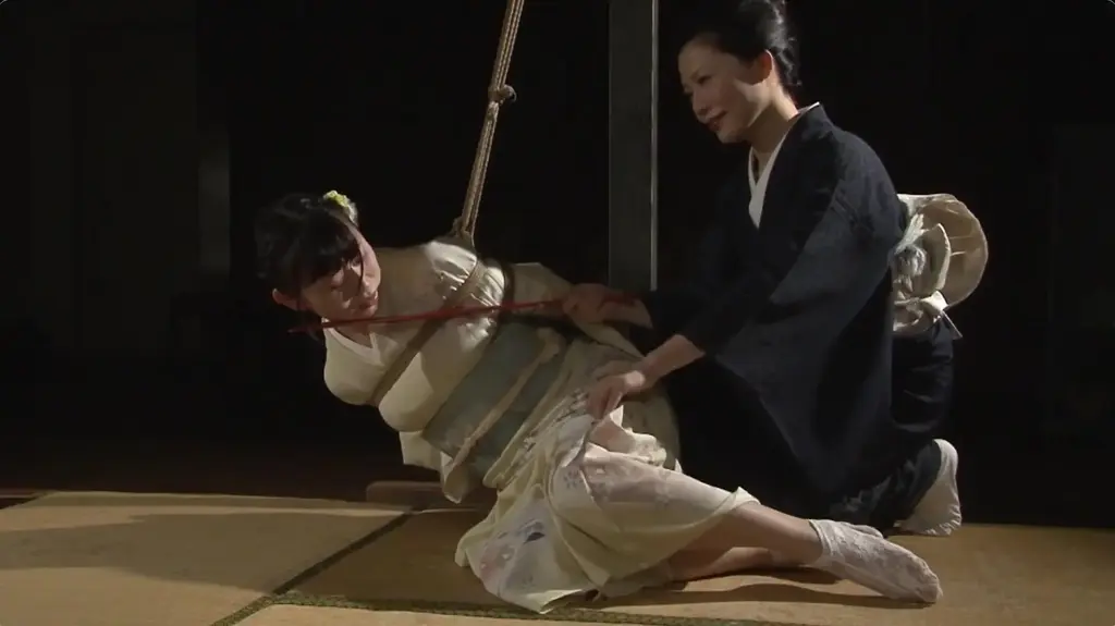和とみやびの緊縛館 Vol．8 识别码:<span style='color:#b0b0b0;'>[隐藏文字，购买后可见]</span><br>发行日期:2022-10-20<br>导演:蓬莱かすみ  <br>制作商:和とみやびの緊縛館  <br>发行商:和とみやびの緊縛館  <br>类别:绳缚	<br>演员:蓬莱かすみ ももせ桜叶 <br>剧情：对真正的M和服美少女施加的激情拷问。