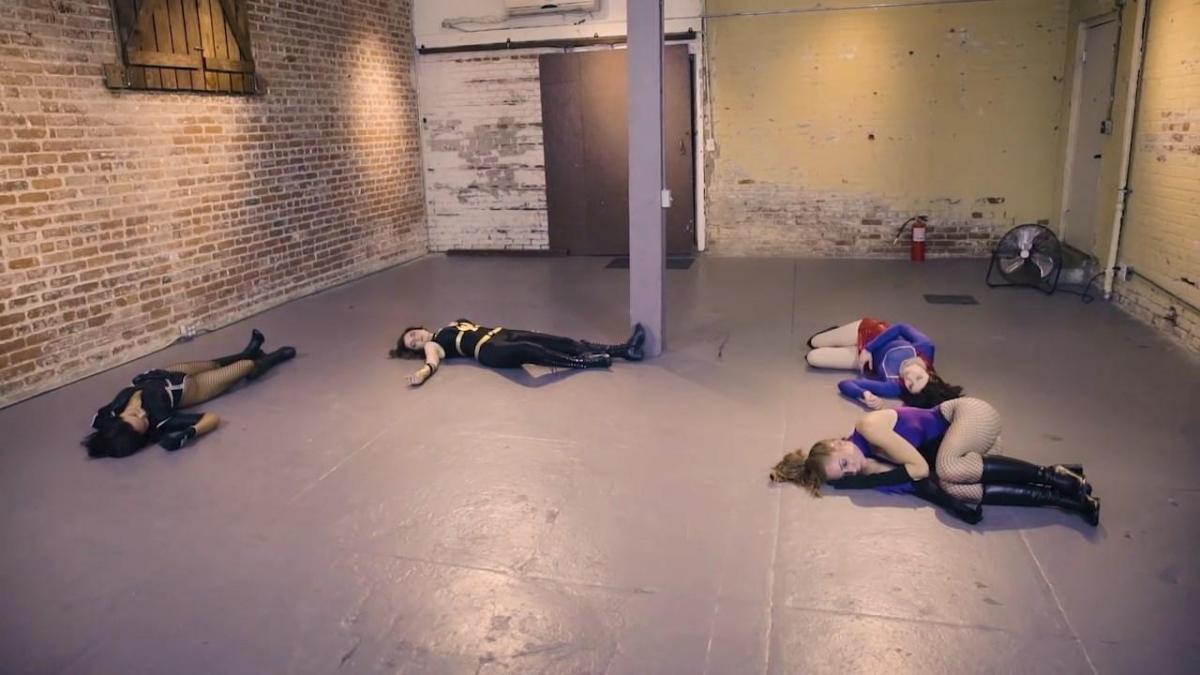 D Playtime for El Adrian FILM INFO<br>Synopsis:<br>El Adrian has captured 4 beautiful Heroines... now it's his time for target practice!<br><br>WHO WINS?<br>EL ADRIAN.<br><br>El Adrian delivers back to back melee attacks and knocks them all out.