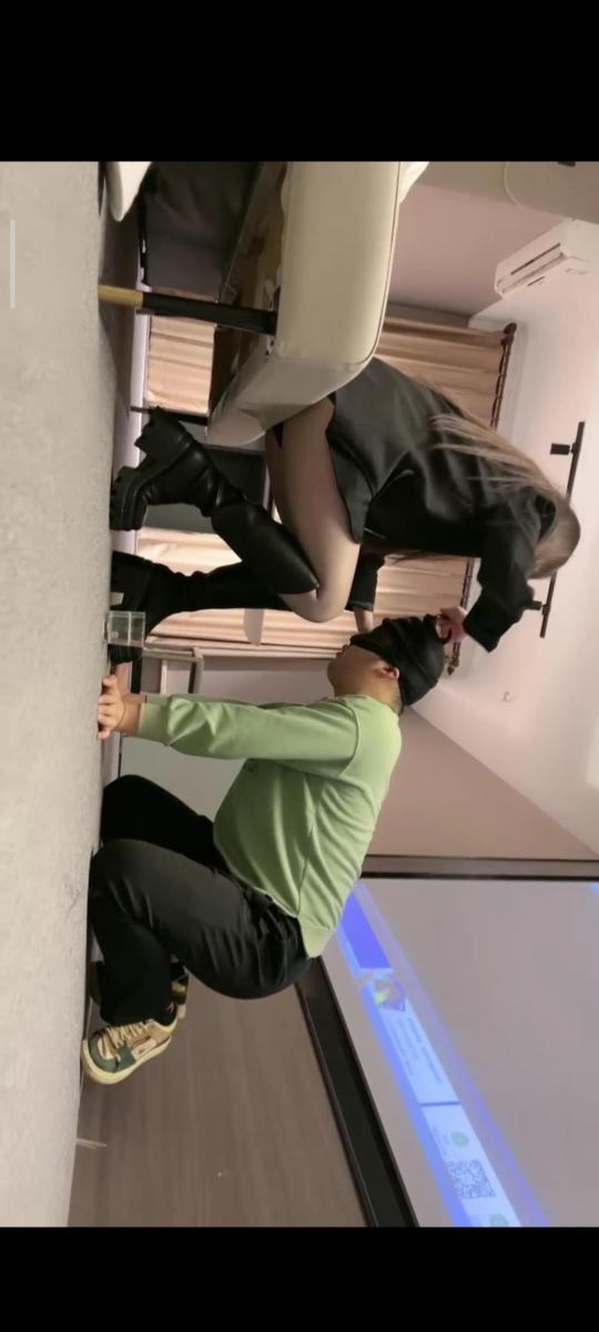 贱货老公【梦二】 套路梦二女主，居家调教羞辱老公                                              恋足踩踏羞辱，脱黑丝嘲笑