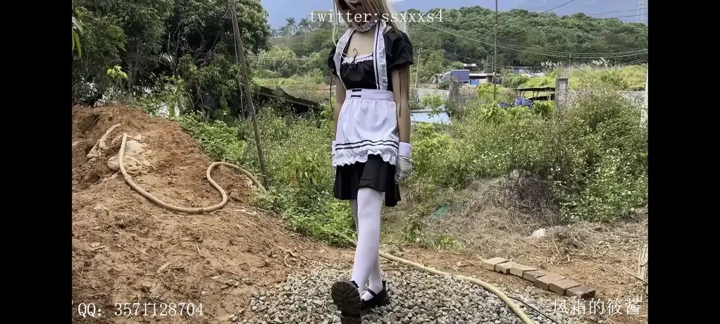 女仆妹尝试没顶【踩泥】 存货，当时的妹子还不太会没顶，后面就掌握技巧了