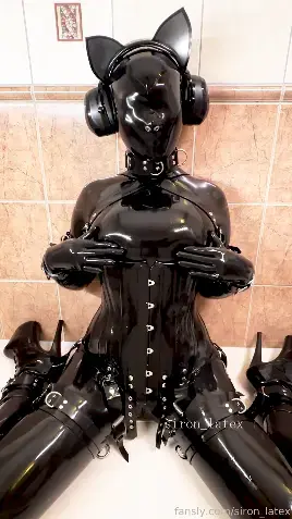 猫耳ラバードールの本気オナニー 猫耳ラバードールの本気オナニー-siron_latex<br>乳胶、全包紧身衣、全包头套、蒙眼、自嗨、堵嘴、皮带、m腿
