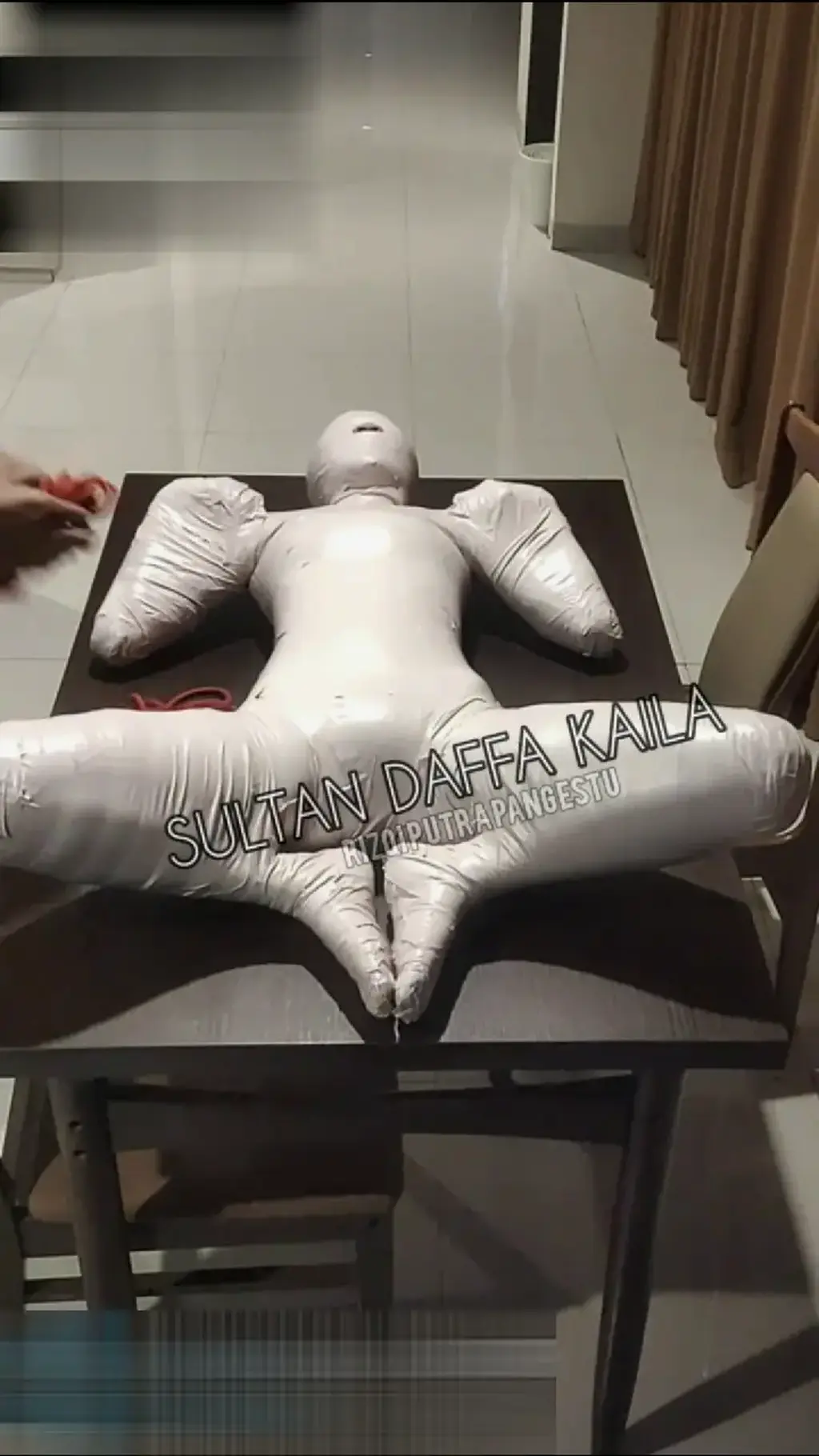 [RPP430] Indonesia Mummification Bondage (Silent Video) Indonesia Mummification Bondage with frogtied  pose on table