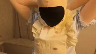 【穿着多层娃娃の上门服务】kigurumi、多层、zentai、女仆服务 下单定了很久的娃娃上门服务今天终于送上来了，没想到这个娃娃居然是真人的.<br>看看这个娃娃穿着全包连身的皮肤戴着娃娃头壳，心中升起了邪念，这个娃娃的头可惜啊居然还蒙着面<br>她自己说这是多层里面还穿了一层黑的zentai，但是娃娃的服务一定会让我满意的<br>一开始并不觉得这个娃娃能干什么，直到我发现他她竟然自己一个人在房间ZW，原来是一个欲望很强烈的填充物<br>慢慢和她处熟悉之后我提出了想干她的想法，没想到她很快的就答应了<br>第一次和娃娃做没想想到感觉非常爽，她慢慢的加快了速度，原来就是一个痴女，扒下了她的头壳露出了她本身只穿了zentai的脸<br>真想看看她在面具之下的脸......<br><br>【网盘文件先下载到电脑，改后缀名为zip。解压得出的文件后续名zzz修改为MP4】