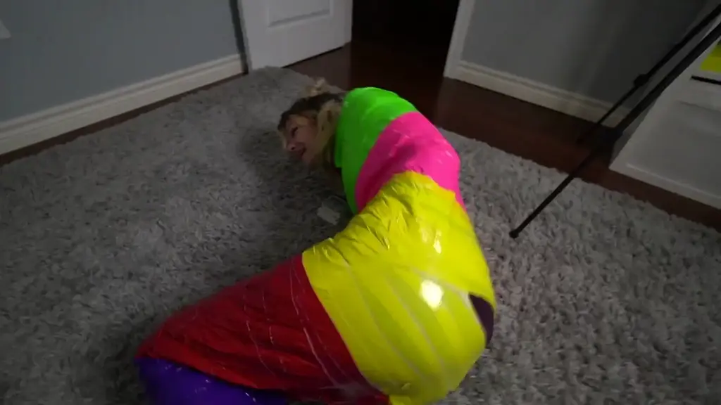 Multi layers mummification escape challenge Vol.2 Video Collection of Challenges to Free Yourself from Plastic or Duct Tape Wrapping Your Body Like a Mummy (Volume 2)