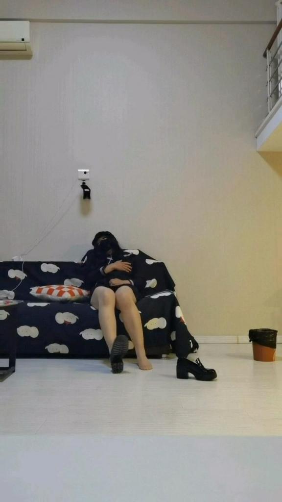 [HX]主人诱骗小男娘吃下剧毒媚药，在媚药与毒药的双重作用下，小男娘一边抚摸自己，一边忍受着巨大的痛苦，在经历剧烈的挣扎后终于晕死过去～jk➕伪娘➕中毒➕狗链➕肉丝➕冰恋➕昏迷 [HX]主人诱骗小男娘吃下剧毒媚药，在媚药与毒药的双重作用下，小男娘一边抚摸自己，一边忍受着巨大的痛苦，在经历剧烈的挣扎后终于晕死过去～jk➕伪娘➕中毒➕狗链➕肉丝➕冰恋➕昏迷<br><br>欢迎定拍哦～QQ1669633741