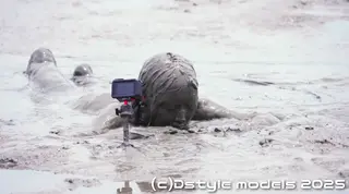 スク水泥んこ4K d-style lab的月度会员视频，对泥潭play浸没感兴趣可以看一看，算是一个预览，完整的按照它们效率可能要明年了