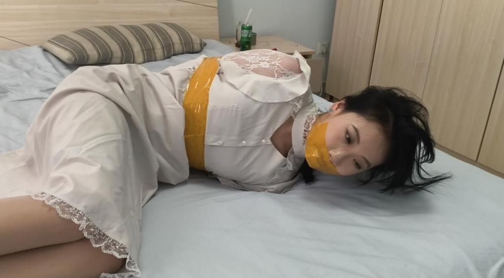 【禾一原创】客户定制 微剧情（绳艺体验访谈2）被绑着堵嘴问各种问题 tk（胶带堵嘴）原味丝袜堵嘴 演技在线 【禾一原创】QQ:3212989828 定拍咨询，接定拍，版权买断，独享，小剧情定拍等！加好友备注来意！定拍只接绳艺捆绑＋轻调教，不接大尺度，违规露点露出，色情内容，窒息，重口的！