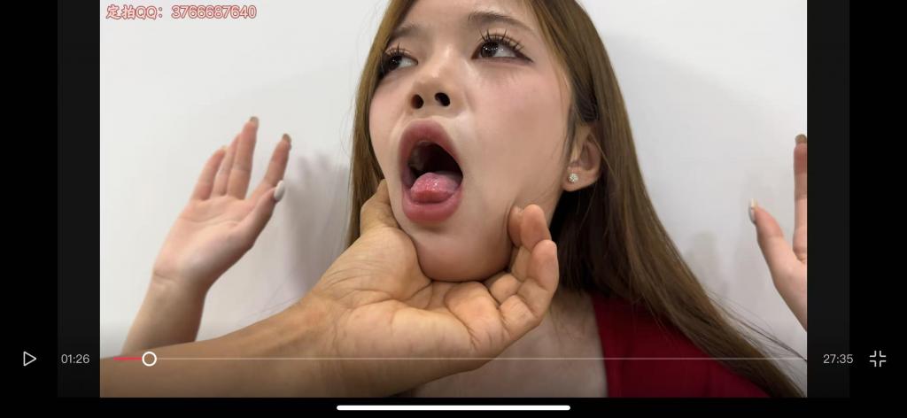 金宝工作室《叛逆女孩思楠之未路》  此片仅供参考不售卖！！！ 有定拍需求+Q3766687640 此片为客户定拍剧本 经客户建议部分剪辑展示 剧情连贯与演员配合默契程度以及表演细节  <br>剧情章节如下：<br>电脑办公 帽子上门 强制搜身锁上手铐带走进行盘问 勒脖子 锁上口球 鞭打 挠脚心 认罪签字 得知被判S刑瘫到在地 换新衣服 五花大绑锁脚镣跪到在地 行刑前被调戏 Q毙 验S