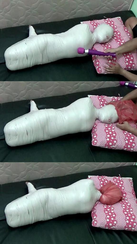 [POV] Main Scene Of RandyMummify RM103 A beautiful girl is mummified and helpless in a hogtied position.<br>After being wrapped helplessly, this girl's head was then wrapped in plastic so she could not breathe