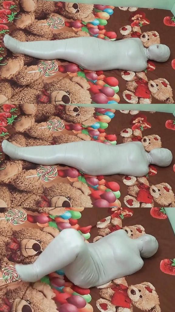 [POV] Main Scene Of RandyMummify RM105 A girl is invited to experience mummification for the first time.<br>This girl's body was wrapped helplessly with white duct tape on the bed.<br>After being helpless, this girl was shocked by the breathplay torture until she thrashed