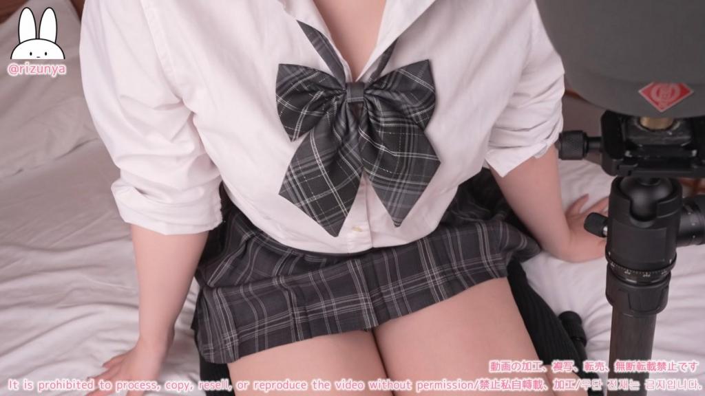タイツ×ハイソックス専門♡密着ゼロ距離甘サド制服リ◯レ屋さんで秘密の裏オプ♡お◯んこ奥までゴクゴク吸引♡[X_X]空っぽになるまで搾り取る♡オナサポ特化耳舐めASMR♡【りずな】Cosplay Ear 这期的ASMR视频里，小姐姐穿了套校园套装，然后给假丁丁玩了个爽，用手撸也用腿夹。<span style='color:#b0b0b0;'>[隐藏文字，购买后可见]</span><br>タイツ×ハイソックス専門♡密着ゼロ距離甘サド制服リ◯レ屋さんで秘密の裏オプ♡お◯んこ奥までゴクゴク吸引♡[X_X]空っぽになるまで搾り取る♡オナサポ特化耳舐めASMR♡【りずな】Cosplay Ear Licking ASMR