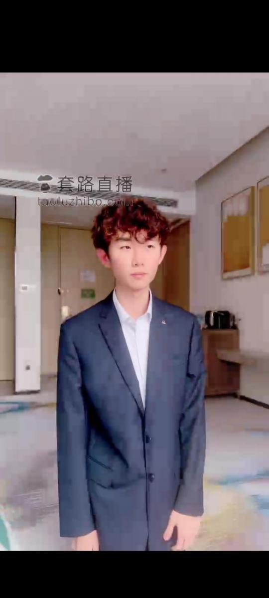 子妗 剧情 调教学生会的学弟 套路学姐调教学弟，很帅的小奶狗，玩弄羞辱                                    开发耳光遛狗，鞭打恋足踩踏，狠狠踢裆虐哭