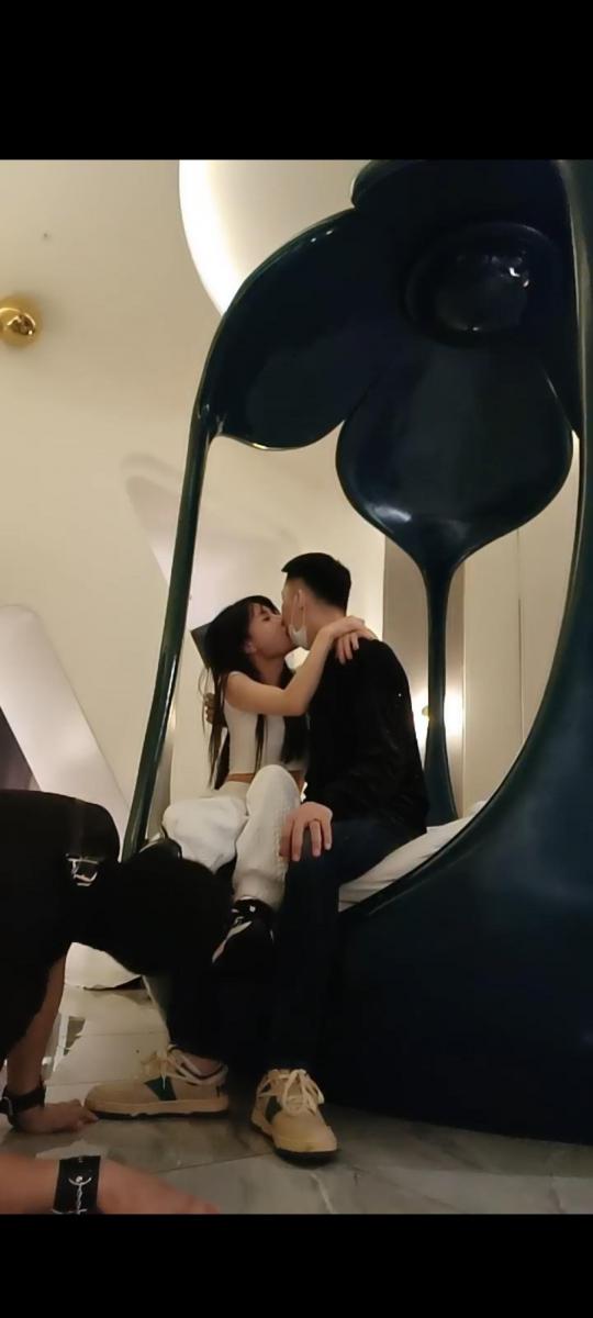 安琪 情侣主玩的好开心啊 套路安琪情侣主，调教玩恋足狗                                                     接吻，羞辱骚狗