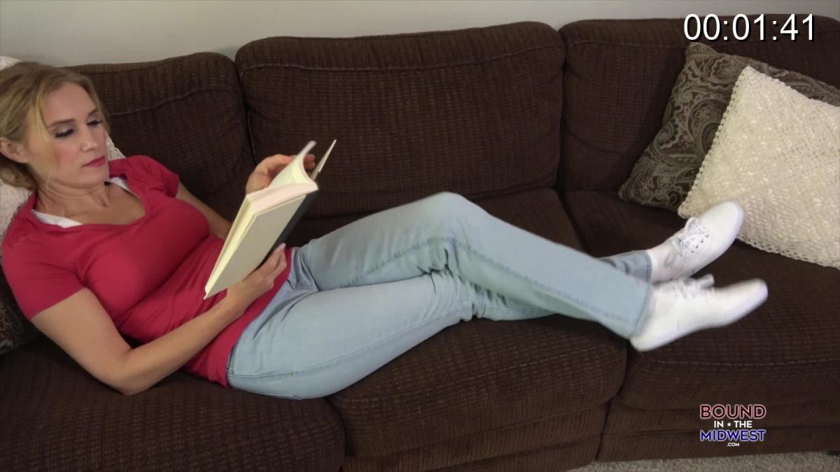 Blair Blouson Gets Cooled Off HD From: Bound In The Midwest<br> <br>Description:<br><br>Blair sitting on the couch when her friend pours water on her paints makes it look like she peed herself she changed into shorts took a nap and woke up bound and gagged.