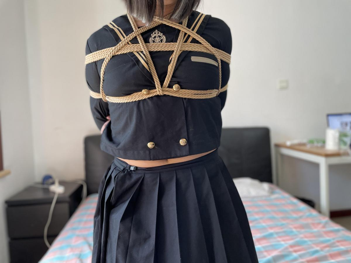 伪娘紧缚 - 我是帝都的见习绳师， 有同好的小伙伴可以找我交流 [日式反绑,学生（水手服）,3D画,伪娘]
