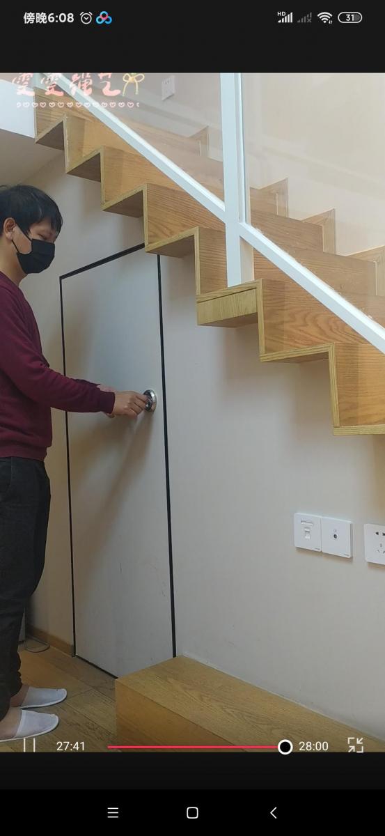 小房间里的小m 【雯雯绳艺】这是年前最后一更了！关小黑屋的小m,主人放出来调教调教，给拉出来，穿着超高跟单腿吊，站不稳，很难受，不停叫换，最后主人看她受不了了，实在不忍心，解下来，再关进去吧，欢迎同好交流定拍QQ913706472,解压密码szwq