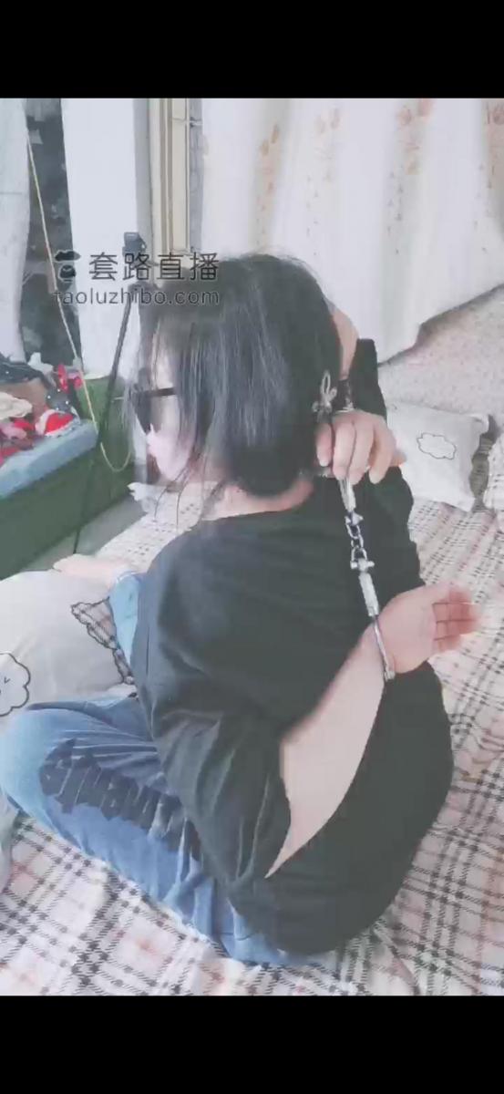 新人 新人<br>新人<br>新人试镜，第一次捆绑，镣铐驷马，多元素捆绑调教，对话调教，无剧情，介意可不购买<br>套路视频<br>创作：邯郸玩的多