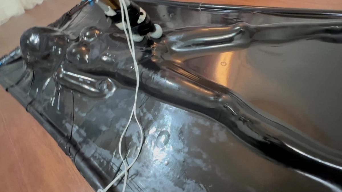 HAKU‘s LAB No.17 Latex vacbed HAKU lab最新作品 真空床＋[X_X]强制[X_X]