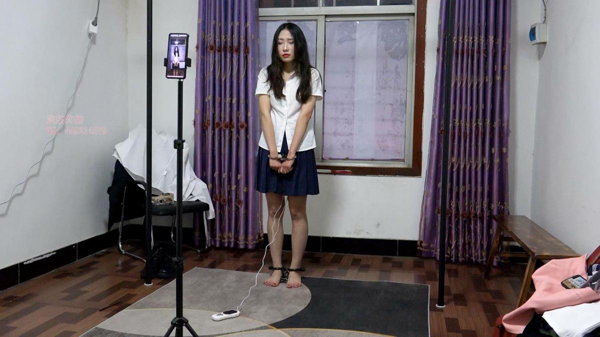 【子衿原创】定拍妍如真空镣铐网调实录 带口枷夹舌头 筷子夹脚趾 镣铐吊绑踮脚尖 电极贴片 百度下载解压密码：zjsy,子衿工作室向全国绳艺爱好者提供：体验绳模捆绑服务，绳模全国可空降、绳艺作品销售、作品定制等，约拍订拍请联系Q449214375 微信happiiny