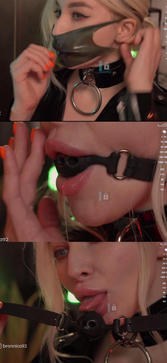 bronnica_18122022_2251_female_Chaturbate 创作：Bronnica<br>Bronnica 12月18日 部分直播录像 口水收集 Chapter 3<br>墨绿色乳胶连裤袜 黑色乳胶皮衣，超高清近距离口水体验<br>PART1 接回上集，换上了黑色皮衣，戴上项圈，戴上墨绿色乳胶口罩，又脱下后换上黑色猫咪头套，全程小怪兽不停震动，bronnica时不时抚摸着下面<br>PART2 戴上黑色口球后，bronnica超高清近距离玩口水，用手不断接着滴下来的口水，清晰可见<br>PART3 最后拿出白色大棒棒，乳胶裤袜内的粉色小怪兽进行双重震动考验，同时口球还在嘴上不断地流着口水，呻吟不断<br>喜欢乳胶和捆绑的朋友别错过了，新视频有百度云链接，希望大家多多支持<br><span style='color:#b0b0b0;'>[隐藏文字，购买后可见]</span>