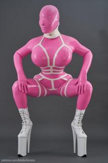 FetishChimera Update 060 Busty pink latex doll<br>丰满粉色乳胶娃娃