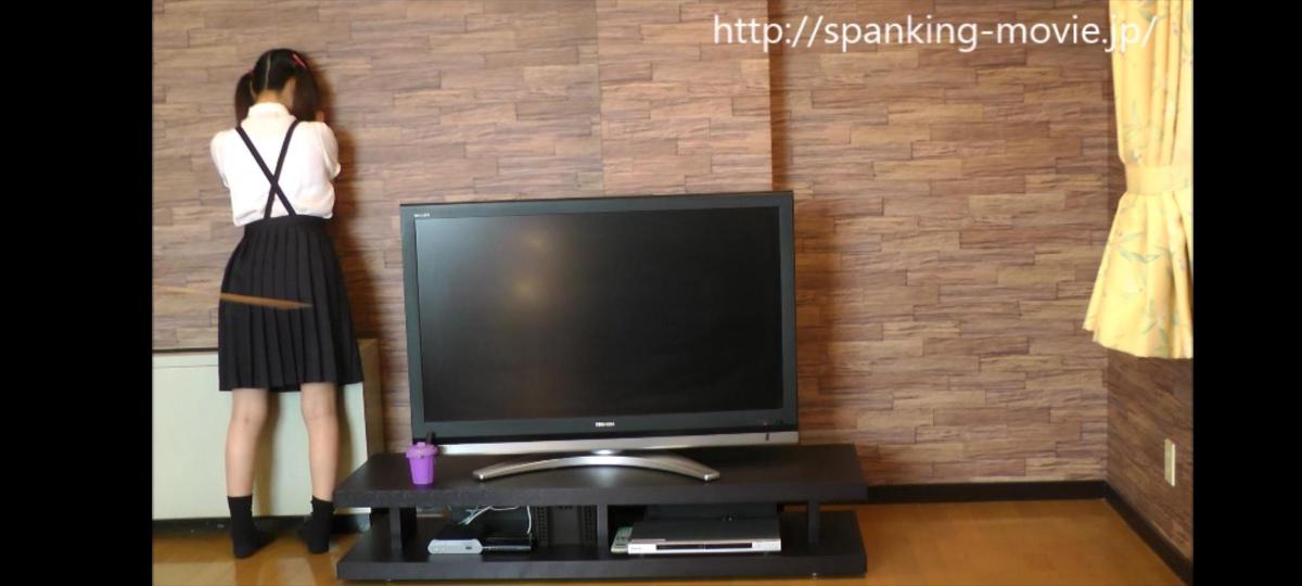 Gallery205 SpankingMoviejp 日本打屁股剧集系列第205部<br>创作：SpankingMovie<br>Japanese Girl Rino is spanked in this movie. She is spanked by Hand Spanking, Paddle, Bamboo Ruler and Cane. She is spanked in OTK and Standing to wall. Severe spanking continues until her bare bottom turns to red. Spankee's face is not hidden in Gallery 205 that you can enjoy the various facial expressions such as fear before punishment, pain during punishment and relaxed smile after punishment.