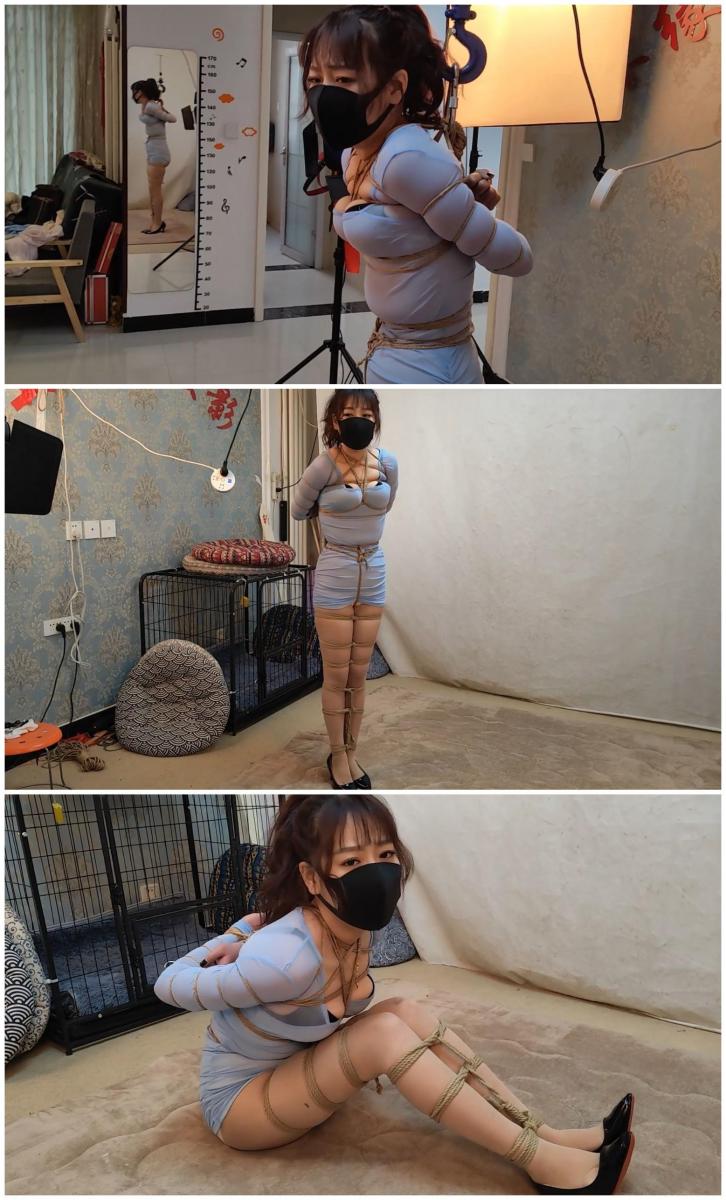束 缘阁   兔兔蓝裙 五花紧缚吊 束缘阁  兔兔紧缚吊绑    定拍QQ 63111044<br>用电脑下载解压 不要用手机下载 解压密码 随心