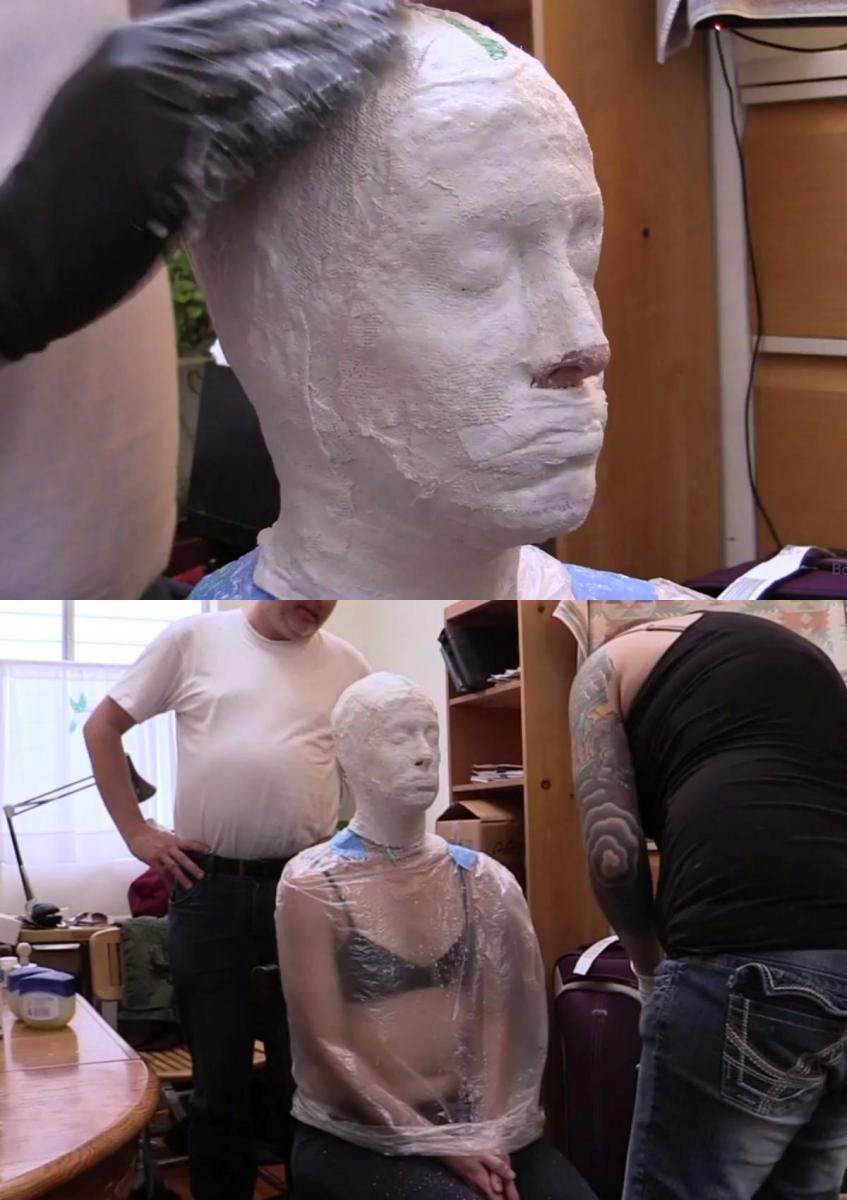 Elise's Head is Plaster Casted - Elise Graves, Petgirl Kako, Tony Orlando - Elise's Entire Elise's Head is Plaster Casted - Elise Graves, Petgirl Kako, Tony Orlando - Elise's Entire Head is Casted in Plaster Bondage - Medical Fetish - Casting<br>Watch full video<br>Elise's Head is Plaster Casted - Elise Graves, Petgirl Kako, Tony Orlando - Elise's Entire Head is Casted in Plaster Bondage - Medical Fetish - Casting你有没有幻想过一个帽子，它能像手套一样拥抱你特定头部的每一个曲线？我有！我猜，和大多数束缚狂一样！来自《严重束缚》的马克是那种从幻想中显现出结果的人，所以他召集了一支他最聪明的小团队来铸造我的头，目的是从模具中创建一个正面，以便于定制头套。Petgirl Kako担任领导，因为她拥有该项目所需的经验。考虑到当我的脑袋被完全锁住（没有容易的出路）时，轻微的焦虑会很快转变为恐慌，我非常感谢卡科在整个过程中对我的关注。我认为观看整个过程很有趣。享受Have you ever fantasized about a hood that was crafted to hug every curve of your particular head like a glove? I have! As have most bondage freaks, I am guessing! Mark from Serious Bondage is the type of person to manifest results from fantasy, so he gathered a small team of his brightest to cast my head for the purposes of creating a positive from the mold in order to facilitate custom head gear. Petgirl Kako took the lead as she had the necessary experience for this project. Given that mild anxiety can quickly turn to panic when my head is fully locked away (with no easy way out), I was supremely grateful to Kako for being attentive to me throughout the process. I think it’s fascinating to watch the whole process. Enjoy!