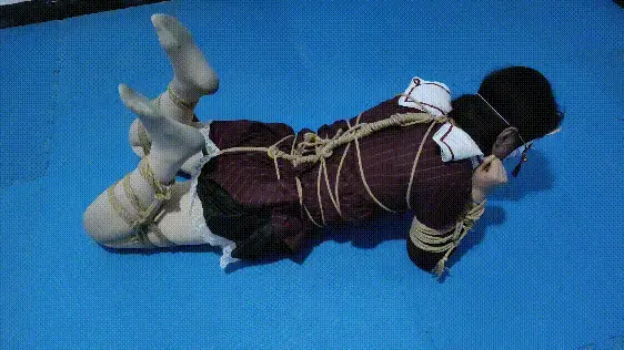 忏悔室 露露被莫名其妙绑架到一个房间，房间里有一个喇叭，问到，你有什么要忏悔的吗，并对其提要求和发布任务，露露完成任务以后，被放出房间，听见远处呼喊，醒来，发现是一场梦，看周围环境，和梦里的房间一模一样，还有那个喇叭。<span style='color:#b0b0b0;'>[隐藏文字，购买后可见]</span>新乡绳艺体验店面向全国爱好者开放，本店提供绳艺捆绑模特服务，体验女绳师捆绑服务，体验长时间囚禁服务，绳艺教学培训，绳艺交流会，场地出租，专业麻绳销售，原创视频套图销售，作品私人订制，模特原味丝袜出售等，另外本店招募同好合作伙伴。微信：15670557280（司瑶）shangui7988(山鬼） QQ：1077384455