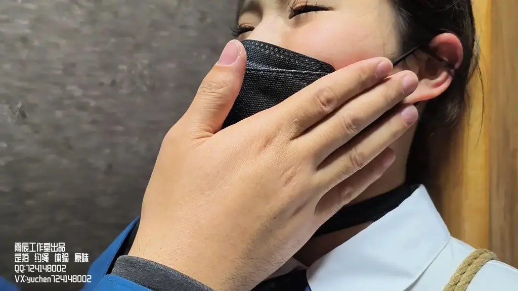 A026 小Q（小犬）立柱绑F TJ 立柱捆绑 虐胸 虐阴 强高 K9 TK 鞭打 日式 股绳  黑丝 纹身 【雨辰工作室】作品，小Q（小犬）立柱绑F TJ，日式，股绳，立柱捆绑，K9，TK，鞭打，虐胸，虐阴，强高……<br>解压密码：ycgzs 第一次解压后，把文件后缀改为zip，同一密码二次解压后,文件后缀改为mp4即可，先下载到电脑或手机，再解压观看，切勿直接在线观看。容易被和谐。<br>【雨辰工作室】对圈内所有同好开放，欢迎前来约绳、体验；并提供定拍、原味服务，QQ：724148002 ，说明来意，非诚勿扰。