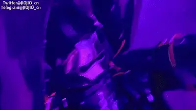 【JIOJIO原创】【真实调教计划】乳胶CD线下M奴囚禁体验：3狗奴训练 女王羞辱 强制GC 这是一个记录体验下线囚禁生活的系列 之后会更新更多线下真实调教的内容...<br>JIOJIO女王乳胶衣调教CDM奴 犬化训练（发现来玩的很多M都喜欢当狗...）给它戴上狗链 K9套装穿上 接着是震动尾巴 最后把下面固定住震动B然后直接开到最大 下面那根东西马上就抖个不停 狗奴的感觉一下就上来了 像狗一样牵着玩 摸头 蹭主人的下面... 没想到一下子就喷了 散鞭子SP狠狠抽它这条贱狗!!!  <br>定拍联系QQ:2945664582 下线体验模特招收女/CD/S/M联系：395444694 坐标广西南宁 Twitter:JIOJIO_cn