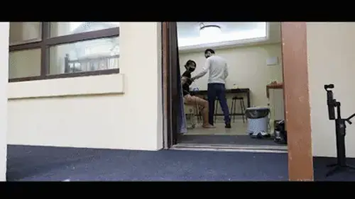 【半岛束艺台】【佟镜】YT1965 对门大姐：需要帮助吗？ ◀憨憨的佟镜差点使邻居大姐误会，为这位善良的大姐点赞，但好事是做不成了，因为我们没做坏事......<br><br>㊙【解压密码】peninsula2018,修改后缀名mp4,勿在线观看<br><br>➡【半岛束艺台】不做精品只做生活，用镜头记录真实绳艺，纯净捆绑，健康游戏！为每一个热爱捆绑的朋友展示最纯粹的绳艺，为每一个顾客用心打造属于您的专属作品。<br>✅主页:https://linzijun.app/@BDTV<br>✅QQ:2245148409<br>✅微信:peninsulastudio<br>✅推:@PENINSULABDTV6<br>✅官方用绳:https://sm3guoji.taobao.com/<br>业务咨询秒回，闲聊看心情，色情勿扰。