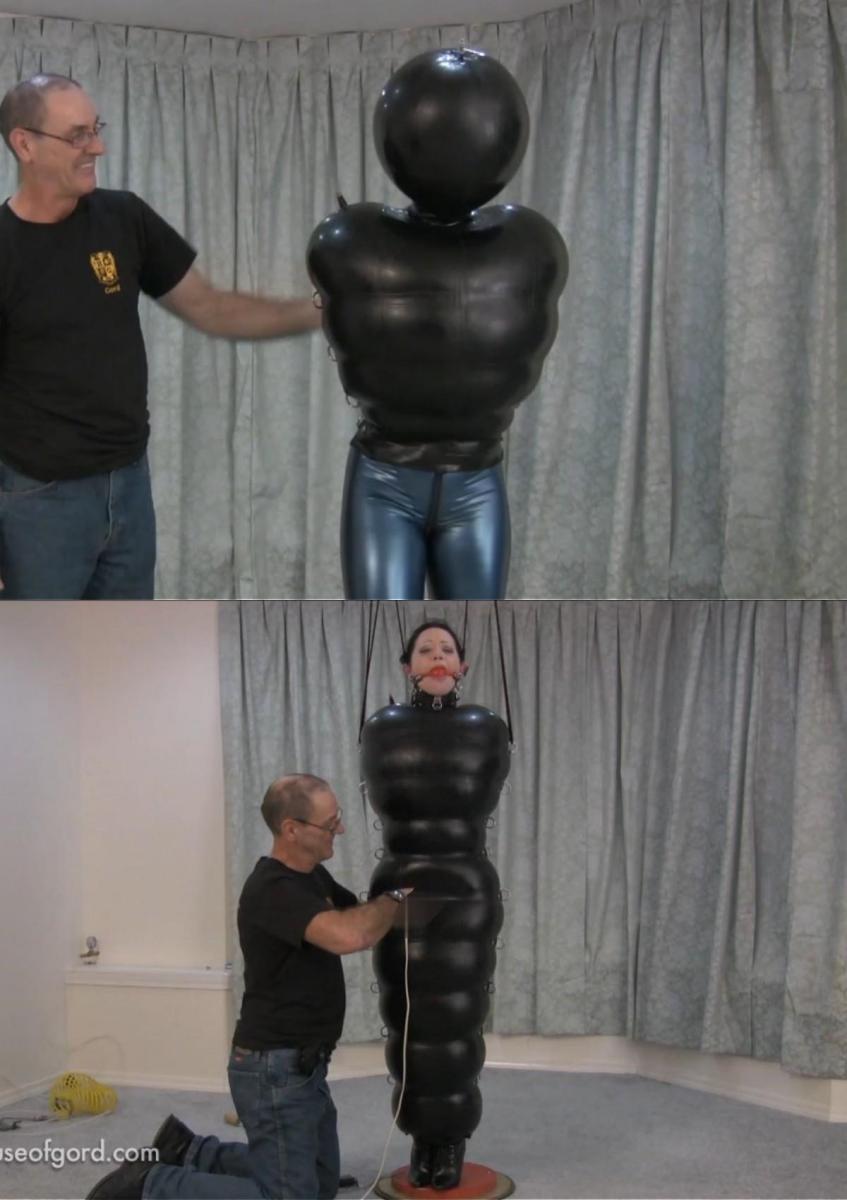 Air Power Lola Babylon发现空中力量是一种很好的束缚工具Lola Babylon finds out that air power can be a great bondage tool for restraint  