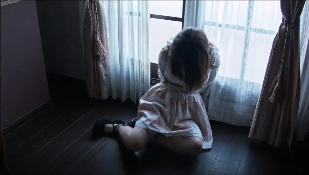 動画/MP4 #102「深窓の令嬢」 搬运日本作者Sentinel Works作品<br><br>令嬢が何者かに追われ、つかまってしまい縛り上げら猿轡をかまされる。<br>彼女はやがて目覚めて逃げようとするが、<br>