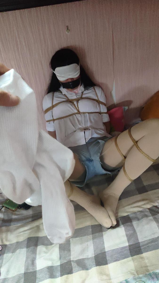 邯郸 张家口找同好 - 我绑的可爱小伪娘，嘻嘻。 [日式反绑,堵嘴,眼罩/蒙眼,中国女孩]