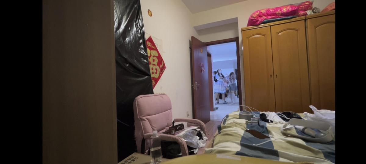 粉樱和男娘姐妹互捆 这种互捆玩法我在妖狐我是看到过的是外国的大佬玩的，为什么说要玩一下这种互捆呢，因为现在基本都是m乖乖双手背后乖乖被绑，s和m见面，m乖乖双手背后被绑，基本都是这样的，所以局限性比较大，我这种虽说也是模仿吧，不过和乖乖双手背后被绑有所不同，我这种是尽全力绑住对方，m和m互相捆，看谁能绑住对方，这样偏向于剧情感   <span style='color:#b0b0b0;'>[隐藏文字，购买后可见]</span>