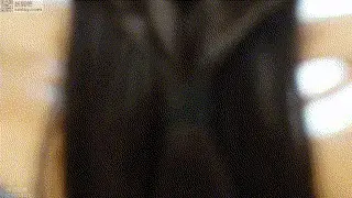 《树屋轻调》工作室高订系列，微电影级拍摄：卧底女特工，灵灵是卧底黑帮的女特工，正在练习跳舞准备参加舞会，被黑帮老大的手下发现，冲入家中试图灭口，灵灵自救不得，被KB玩弄 卧底女特工灵灵正在家中练舞，准备参加黑帮老大的舞会，谁知老大手下早已发现灵灵卧底的身份，冲入家中准备灭口<br>殊不知当老大知道灵灵颇有几分姿色的时候，准备让手下带去给老大玩弄一番，灵灵被全身捆绑在家中，趁老大手下不在，先是<br>挣扎着起身，试图用高跟鞋敲打墙壁呼救，封着嘴向窗外呼救，均未能成功，然后<br>用脚从包中拿出手机准备呼救，殊不知此时手下刚好回来，用生命威胁灵灵放弃求助，<br>最后被封嘴放置在家中自生自灭