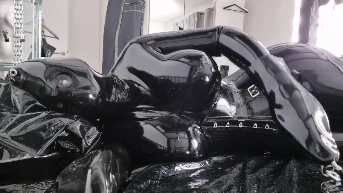 My new Rubber's Finest Twinset Hood In this clip I'm wearing my NEW RUBBER'S FINEST TWINSET HOOD. I'm on my bdsm bed totally encased in black heavy rubber and I have to stay all day in this hood to get used to it. It's my personal training when I have new items so that I can use them secure and safe in my sessions. Without such trainings you never know how long you can really wear a hood safely! Nevertheless, this training is pure rubber fetish and so fuckin damn hot and horny!