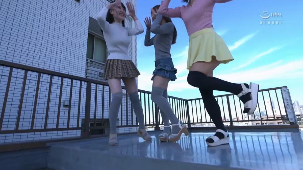 超ミニスカでパンチラ誘惑してくる妹の友達、スカートめくりしてあげるとドMを匂わすクネクネ小悪魔「お兄さんの熱いペニスがパンティ破って入ってきちゃうよぉ」 <span style='color:#b0b0b0;'>[隐藏文字，购买后可见]</span><br>超ミニスカでパンチラ誘惑してくる妹の友達、スカートめくりしてあげるとドMを匂わすクネクネ小悪魔「お兄さんの熱いペニスがパンティ破って入ってきちゃうよぉ」<br>超ミニスカの女の子が友だちのお兄ちゃんを誘惑。家に遊びに来ている妹の友だちのスカートが短過ぎて、パンツが丸見えだった。いたずら気分でスカートめくりしてあげると、意外にもMっ気を発揮してきて…。<br>