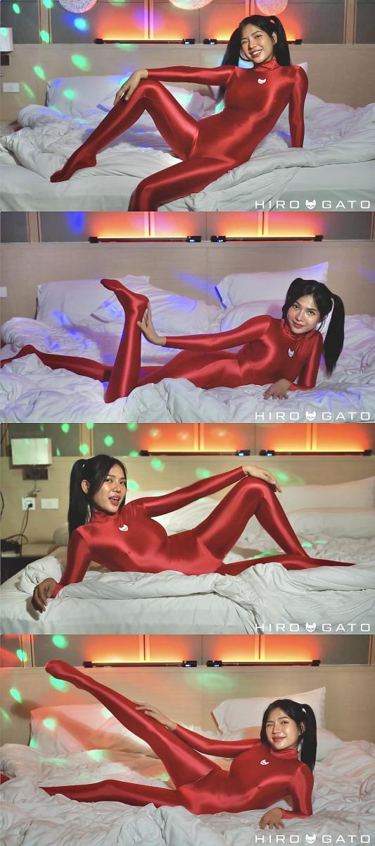 2023-03-14 Momoe in Red Satin Spandex Catsuit 攒了一年的Hiro Gato系列，这几天集中更一下，让大家久等了。<br>期间会刷屏，给大家造成的不便请谅解。<br><br>这个宝藏写真系列，懂的都懂，专拍 zentai   体操服   丝袜 的。<br>衣服材质是相当的棒。<br>拍摄的手法也很干净很清爽。<br>出镜的女孩们都超级赞。<br><br>强推Rei和Muay这两位模特。<br>Rei很甜很灵动，Rei的体操服 丝袜是一绝。<br>Muay很御身材好，Muay的zentai是一绝。<br><br>女孩们身穿各种丝滑的紧身衣物，或是摆出pose，或是随意扭动，或是抚摸自己。<br>每一部看完了都会让人觉得很舒服，越看越有味道。<br>清爽，赏心悦目的同时，又可以当成L管神片来用。<br>整个系列很具有收藏意义，欢迎大家挑喜欢的冲起。<br><br><br><br>说明：<br>这个系列的视频真的很难搞，今年比去年更难搞。大家且看且珍惜。<br>网站视频是加密嵌入的，要专门的下载器。<br>之前的下载器全都不好用了，找了好久才找到能用的下载器。<br>下载下来的视频又没有背景音乐，我又在保证画质无损的情况下，挨个视频剪辑加了背景音乐。<br>5分钟以下金币福利。<br>5-6分钟的全部1钻。<br>6分钟以上不超过2钻。<br>比去年是贵了点，但是这个系列真的基本不赚钱，纯白忙活，赚瓶可乐喝喝。<br>还请大家多多理解，多多支持，感激不尽。