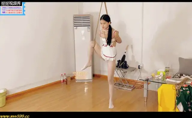 （Xiao素素）完整版-佳佳女仆装真空吊绑，分腿，棒棒，PJ 佳佳尺度较大的一部订拍，1小时绿色完整版，<br>自觉遵守规定，内容没有完全截图，大家可以自行脑补<br>☆☆☆☆☆☆☆☆☆☆☆☆☆☆☆☆☆☆☆☆☆☆☆<br>解压密码：<span style='color:#b0b0b0;'>[隐藏文字，购买后可见]</span><br>网盘下载：高清1080P<br>压缩格式：.7z<br>请勿在线解压，请下载至本地后解压观看，谢谢支持<br>☆☆☆☆☆☆☆☆☆☆☆☆☆☆☆☆☆☆☆☆☆☆☆<br>如果您有更好的创意，如果您有想欣赏的内容，<br>欢迎联系订拍，qq：1487615606 1184471384<br>☆☆☆☆☆☆☆☆☆☆☆☆☆☆☆☆☆☆☆☆☆☆☆