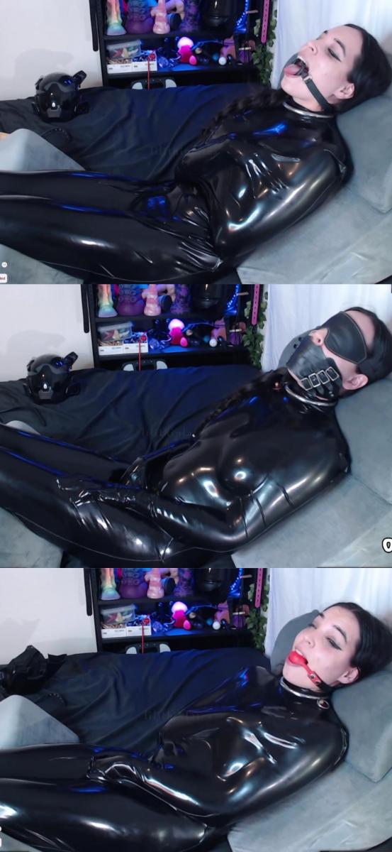 Performer lilithinlatex show on 2023-05-27 1610 Chaturbate 创作：lilithinlatex<br>lilithinlatex 5月27日部分直播录像 真空乳胶袋经典回归 1小时超长放送<br>lili穿上黑色真空乳胶袋后，戴上口枷封嘴和眼罩，双手在黑色乳胶袋中不断抚慰着自己<br>又带上露舌口枷后，戴上黑色猫咪头盔强制真空小怪兽的震动体验，最后换上红色口球，全程翻来覆去，抖动不已<br>喜欢乳胶和捆绑的朋友别错过了，新视频有云盘链接<span style='color:#b0b0b0;'>[隐藏文字，购买后可见]</span>