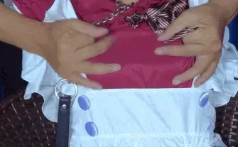 【晓鹿绳艺】【羞涩的女仆】体验一次女仆酒店，看来这个小姐姐应该是第一天上班，比较放不开，很是害羞得好好训练一番 [内容简介]:体验一次女仆酒店，看来这个小姐姐应该是第一天上班，比较放不开，很是害羞得好好训练一番<br><br>工作室联系QQ：1462308882  欢迎大家一起交流，拒绝任何骚扰色情话题，感谢<br>片长：30分钟 清晰度：1080 文件大小：1.5GB<br>有喜欢我作品的可以找我订拍哦<br>解压密码：qq1462308882