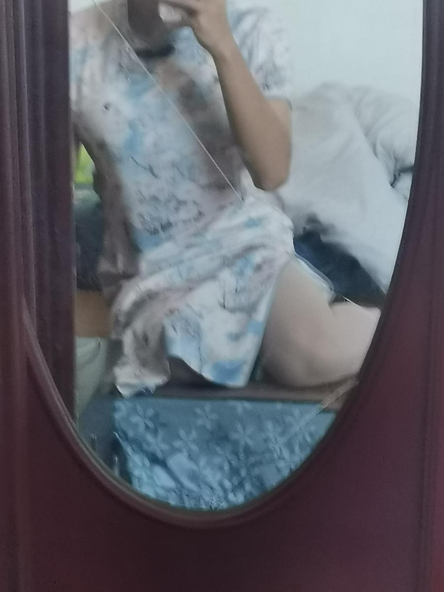 【花酿】旗袍自缚➕腿控福利 这次是一位同好提供的服装 在这里感谢一下 这次视频很短 所以也不会买很高价 谢谢大家以来的支持<br>背景:<br>一个小伪娘 在给水友拍完腿控福利满足自己s的欲望后 就想着自己被调教 因而把自己捆绑了起来 在代入感和挣扎的双重刺激下 居然gc了