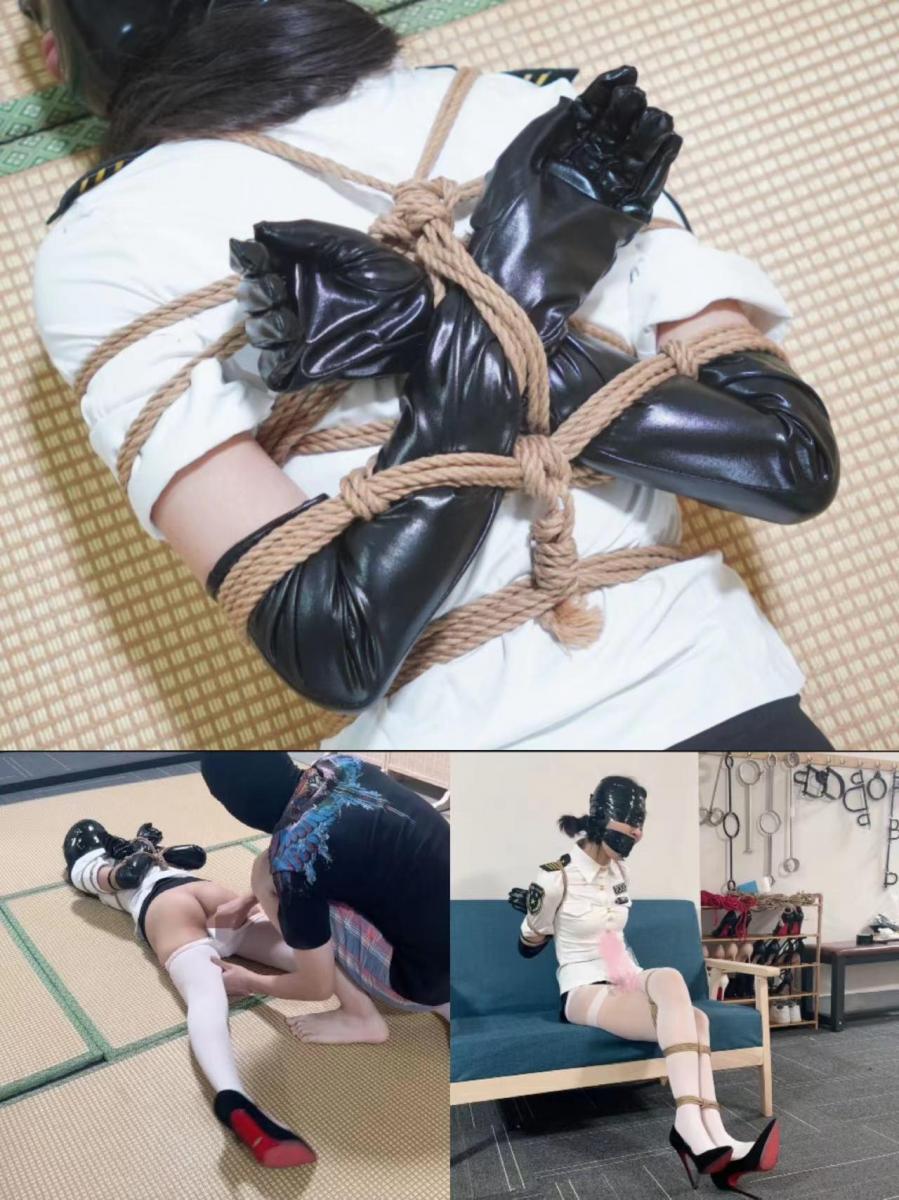 定拍：日本女侦探蒙难 一名侦探在走散后不幸被俘获。歹徒为了报复，将她狠狠地捆了起来，被后高手捆绑，二郎腿缚，嘴用布制品堵住，再胶带蒙眼堵嘴，歹徒放肆地玩弄着女主的胸、腿、[X_X]。女侦探愤怒地摇头挣扎。一番玩弄后被捆得跟个粽子一样放在地上。戴上硅胶头套，歹徒再将[X_X]口塞、[X_X][X_X]依次塞入女主。玩弄一番后打开了[X_X]的开关。动弹不得，被剥夺了所有感官的女主在黑暗中摸索着遥控器，想要将其关掉。<br><br>