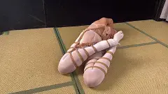 象人定拍-04猫猫-白丝大长腿绑驷马就是好看呀！ <br>——————————————————————————————————————————————<br>因为百度云经常和谐，微云的会员太贵，所以尝试双层解压，<br>解压密码：xiangren123 第一次解压文件后缀改为zip，<br>原密码再次解压以后，把后缀改成mp4 即可观看<br>切勿在百度云中直接观看，容易被和谐!!!!!<br>线上定拍线下约拍。<br>QQ：192370054（注明来意