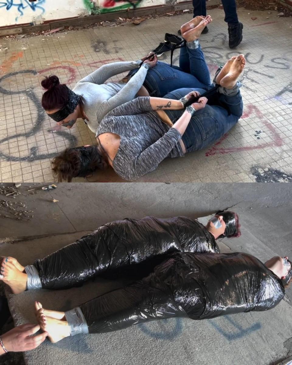 Urbex explorers Romy and Melle got trapped and tickled by 2 sadistic men - Hog-tied, mummification,  Urbex explorers Romy and Melle got trapped and tickled by 2 sadistic men - Hog-tied, mummification, tape bondage, extreme feet ticklingENG - Romy 和 Mellemfootfetish 是两个热爱冒险和刺激的朋友。 他们前往一个废弃的旧仓库进行探索。 女孩们运气不好，她们并不孤单，遇到了两个男人，他们决心以一种奇怪的方式玩弄她们：她们被抓住，用绳子绑起来，脚踝、手腕上还有胶带，还有眼睛和嘴巴， 防止他们尖叫太大声。<br><br>约翰很高兴，长时间地折磨他的新玩具的脚，有时用手指挠它们，然后用油、刷子和电动牙刷挠它们。 这种捆绑式的束缚也让约翰有机会挠痒梅勒和罗米的腹部和肋骨。 他喜欢听到年轻女孩们的恐惧，而他的好友凯文则通过拍摄将这一时刻永垂不朽。 在第一幕结束时，他让凯文互换角色，和女孩们一起玩。<br><br>在视频的第二部分，他们决定将俘虏带到废弃的滑板场继续他们的虐待游戏：这一次，梅勒和罗米被保鲜膜和胶带完全木乃伊化，包括他们的嘴和眼睛。 他们仰面躺着，双脚完全伸直。 约翰会用很多工具挠这些脚很长时间，直到他满意为止。<br><br>Urbex 绝对是一种危险的爱好，有时很危险……！ENG - Romy and Mellemfootfetish are 2 friends who love adventure and thrills. They go to an old abandoned depot to explore. Bad luck for the girls, they are not alone and meet 2 men determined to play with them in a strange way : they are caught, tied in hogtied with ropes and tape on the ankles, wrists, but also their eyes and their mouths, to prevent them from screaming too loudly.<br><br>John is delighted and torments the feet of his new toys for a long time, tickling them sometimes with his fingers, then with oil, brush and an electric toothbrush. The hog-tie bondage also gives John the possibility to tickle Melle and Romy's belly and ribs. He loves hearing the fear of the young damsels, while his buddy Kevin immortalizes this moment by filming. At the end of the first act, he offers Kevin to reverse the roles, and play with the girls.<br><br>In the second part of the video, they decide to take the captives to the abandoned skatepark to continue their sadistic game : this time, Melle and Romy are completely mummified with wrap film and tape, including on their mouths and eyes. They are lying on their backs, their feet fully offered. John will tickle these feet for a long time with many tools, until he is satisfied.<br><br>Urbex can definitely be a dangerous hobby dangerous sometimes...!