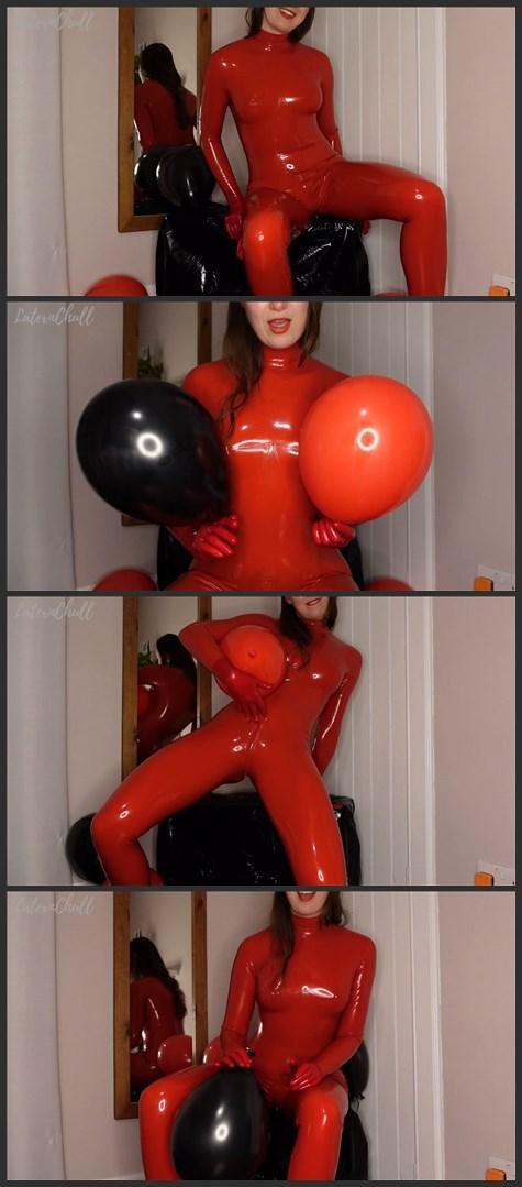 JOI for Balloon Boys  <br>JOI for Balloon Boys<br> <br>I know all about your little secret - your irresistible balloon fetish.<br><br>Blush as I tease you, accept your position as balloon boy and stroke exactly how I tell you until you burst all over my shiny red balloon. You'll play and throb for some of my creative stroking games along the way.<br><br>No popping in this video, but plenty of delicious sounds of rubber on rubber.<br><br><br><br><br>气球男孩的 JOI<br> <br>我知道你所有的小秘密--你无法抗拒的气球癖好。<br><br>当我挑逗你时，你会脸红，接受你作为气球男孩的地位，并按照我告诉你的方式抚摸，直到你在我闪亮的红色气球上爆裂。一路上，你会在我的创意抚摸游戏中尽情玩耍和悸动。<br><br>本视频中没有 "啪啪 "声，但有大量橡胶撞击橡胶的美妙声音。<br><br>
